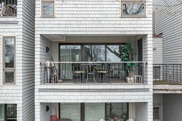 $749,000 | 60 Brackett Place, Unit D, Marblehead, MA 01945