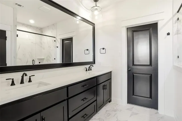 $344,900 | 218 Legacy Boulevard, Weatherford, TX 76086