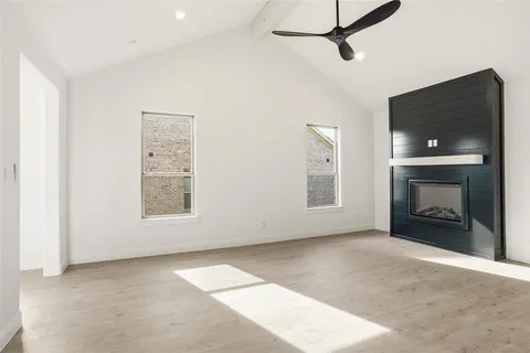 $344,900 | 218 Legacy Boulevard, Weatherford, TX 76086