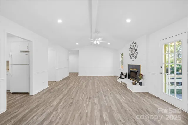 $460,000 | 700 Chestnut Lane, Matthews, NC 28104