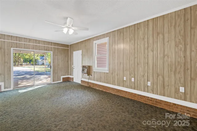 $460,000 | 700 Chestnut Lane, Matthews, NC 28104