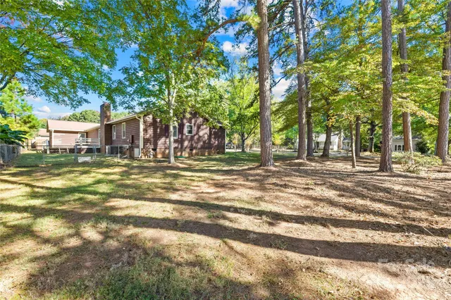 $460,000 | 700 Chestnut Lane, Matthews, NC 28104