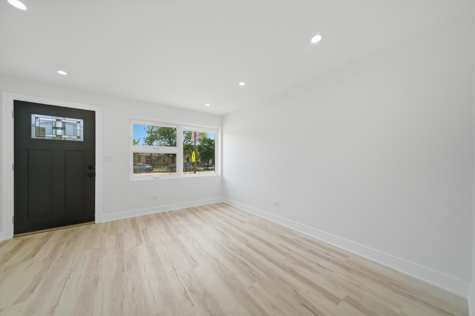 1034 West 87th Street, Unit B Chicago, IL 60620 - Photo 2 of 22