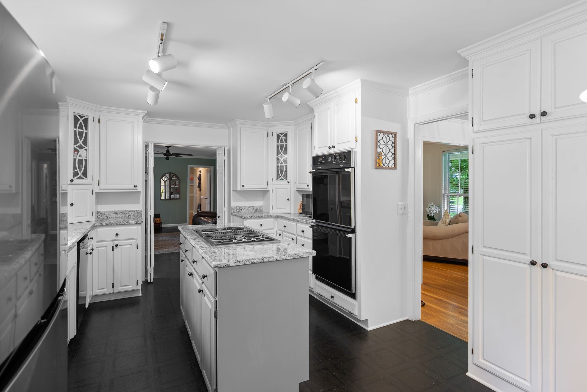 44 Vaughns Gap Road Nashville, TN 37205 - Photo 19 of 40 Gallery Image 19