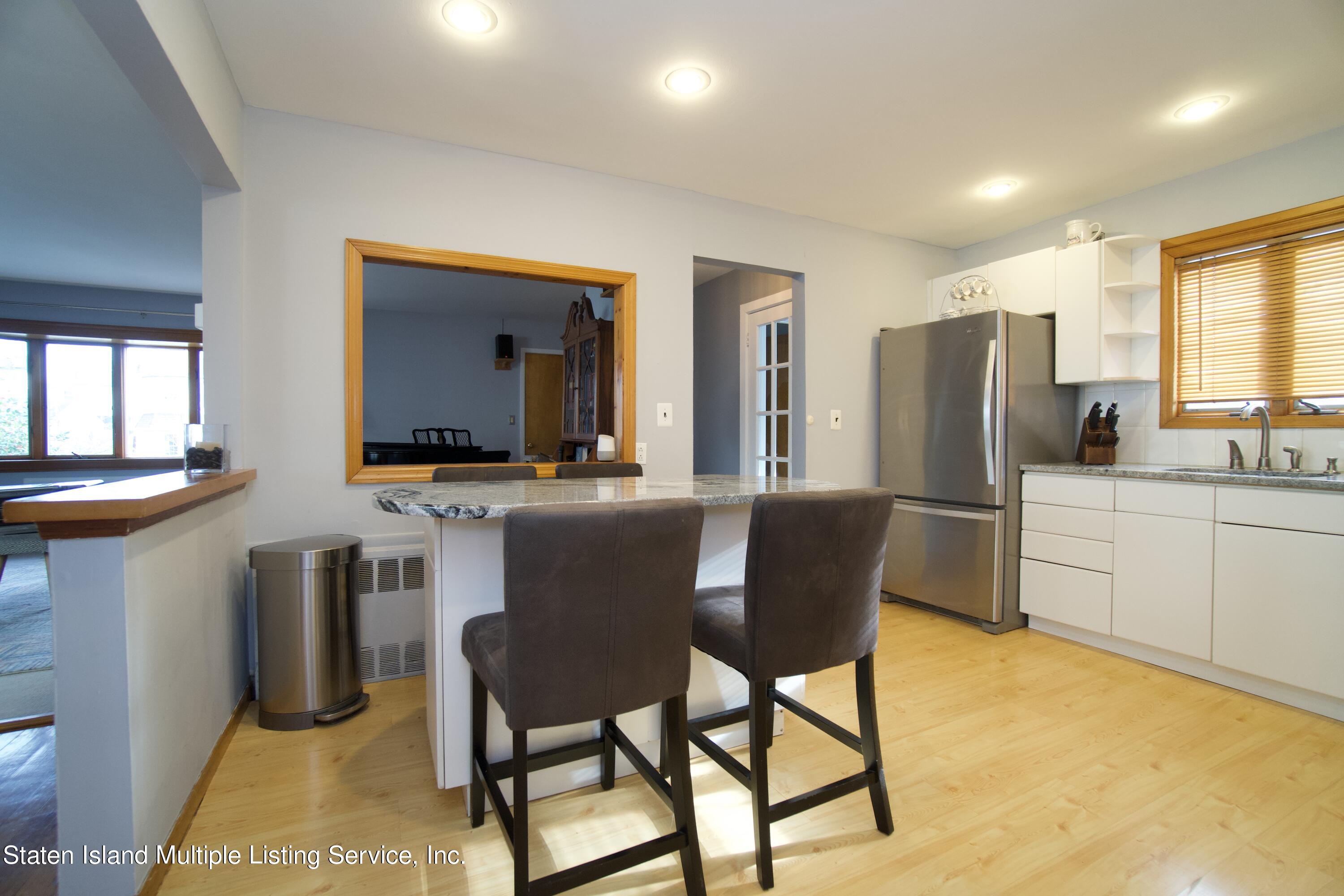 382 Beach Road Staten Island, NY 10312 - Photo 14 of 38 780E0A55-E94D-491C-AEB0-FEFC9BF6B8D6