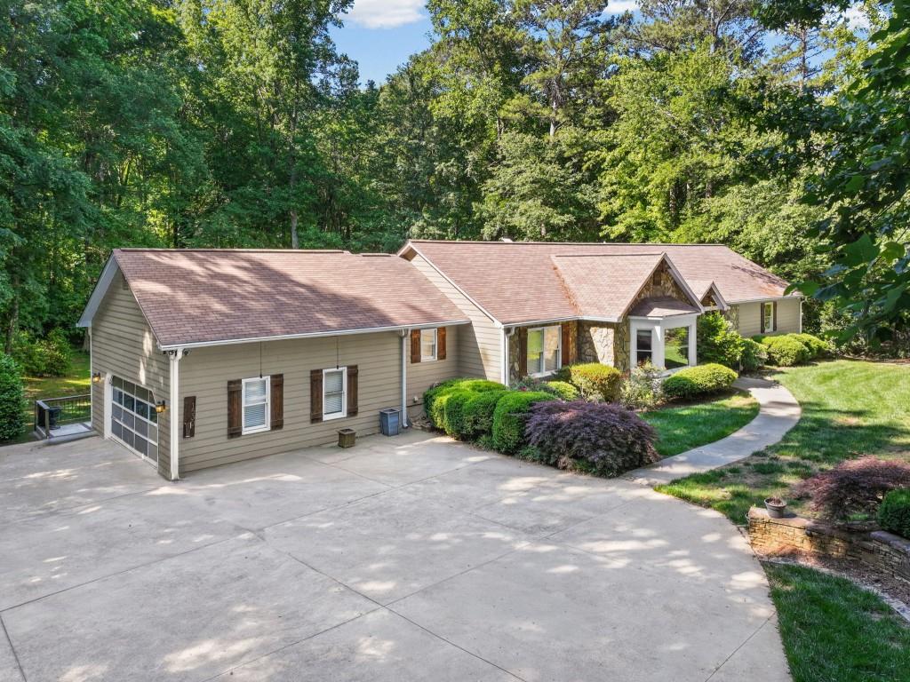 1530 Woodstock Road Roswell, GA 30075 - Photo 2 of 59
