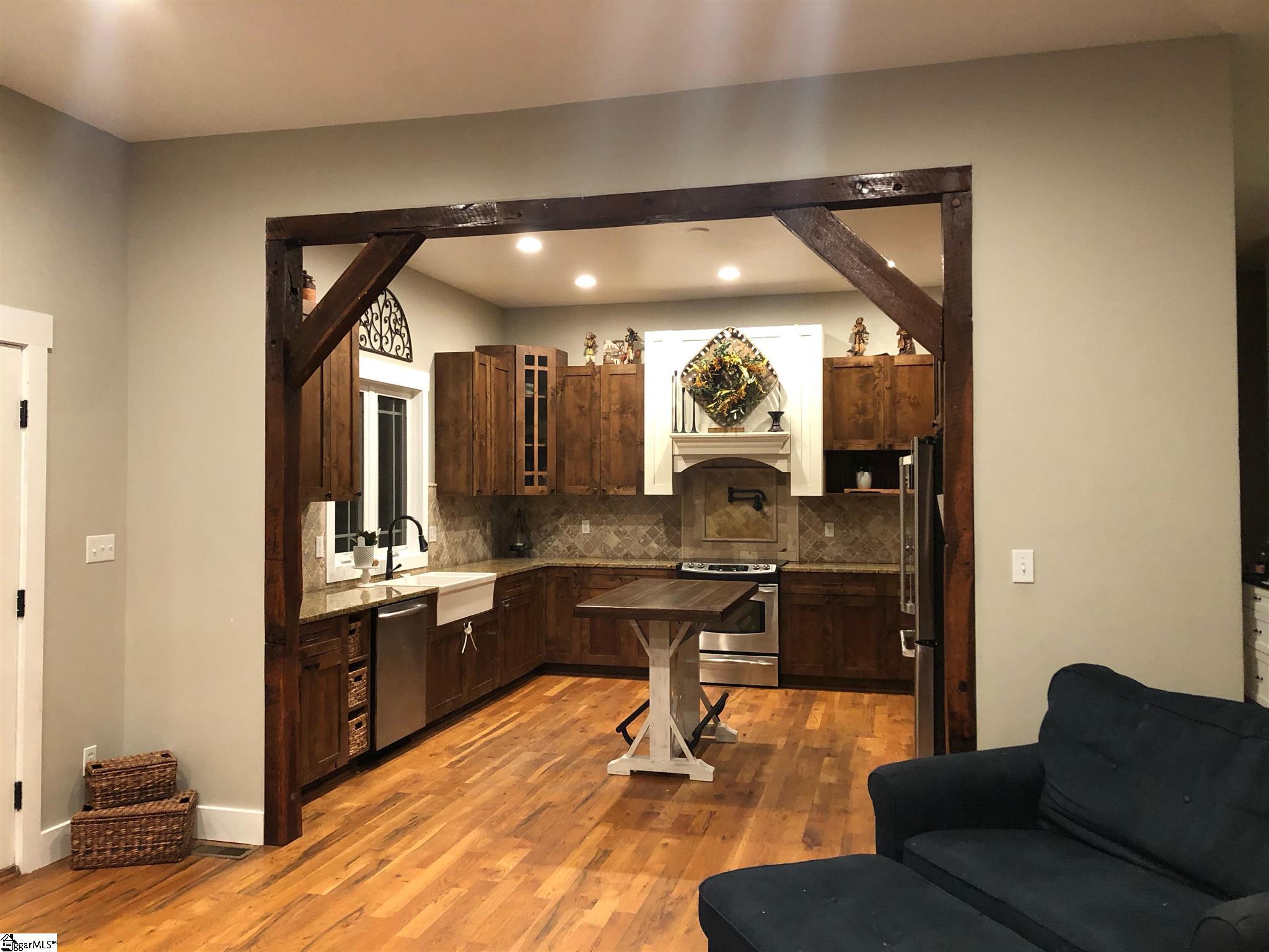 2561 Standing Springs Road Greenville, SC 29605 - Photo 9 of 36 Gallery Image 9