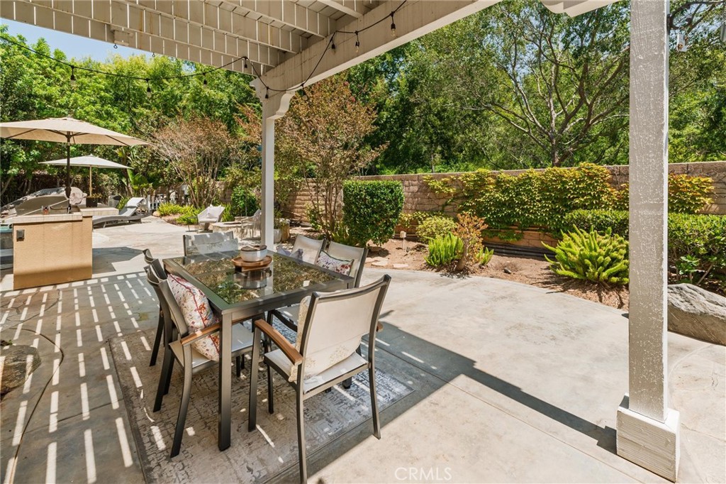 789 Glenhart Place Fallbrook, CA 92028 - Photo 31 of 40 a view of outdoor space yard and patio
