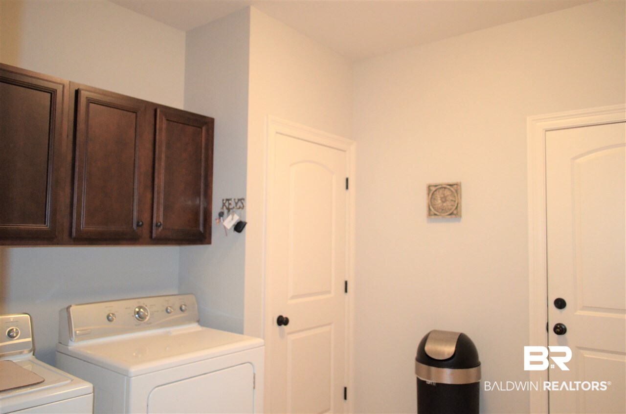 29990 Dolive Ridge Daphne, AL 36527 - Photo 17 of 22 LAUNDRY ROOM