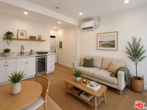 $2,350 | 540 Indiana Avenue, Unit 5, Venice, CA 90291