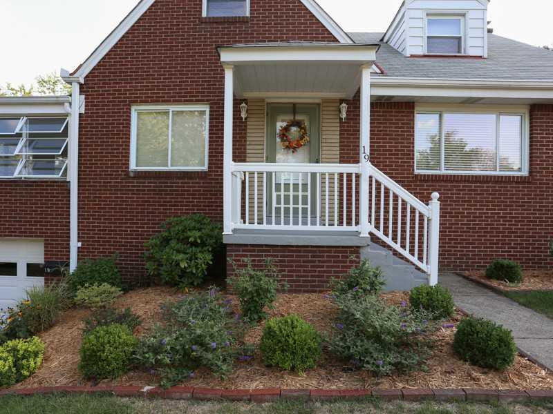 19 Rose Leaf Road Pittsburgh, PA 15220 - Photo 1 of 23 Exterior Front.