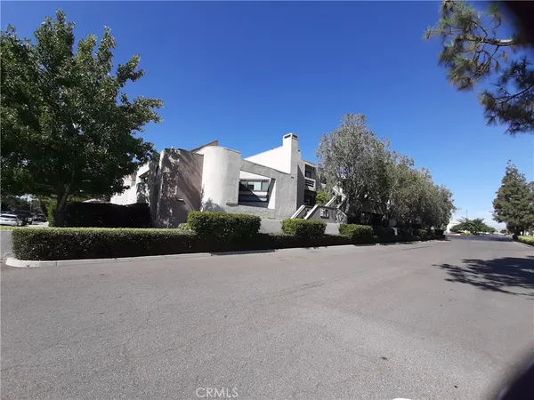 $629,000 | 12592 Montecito Road, Unit 9, Seal Beach, CA 90740