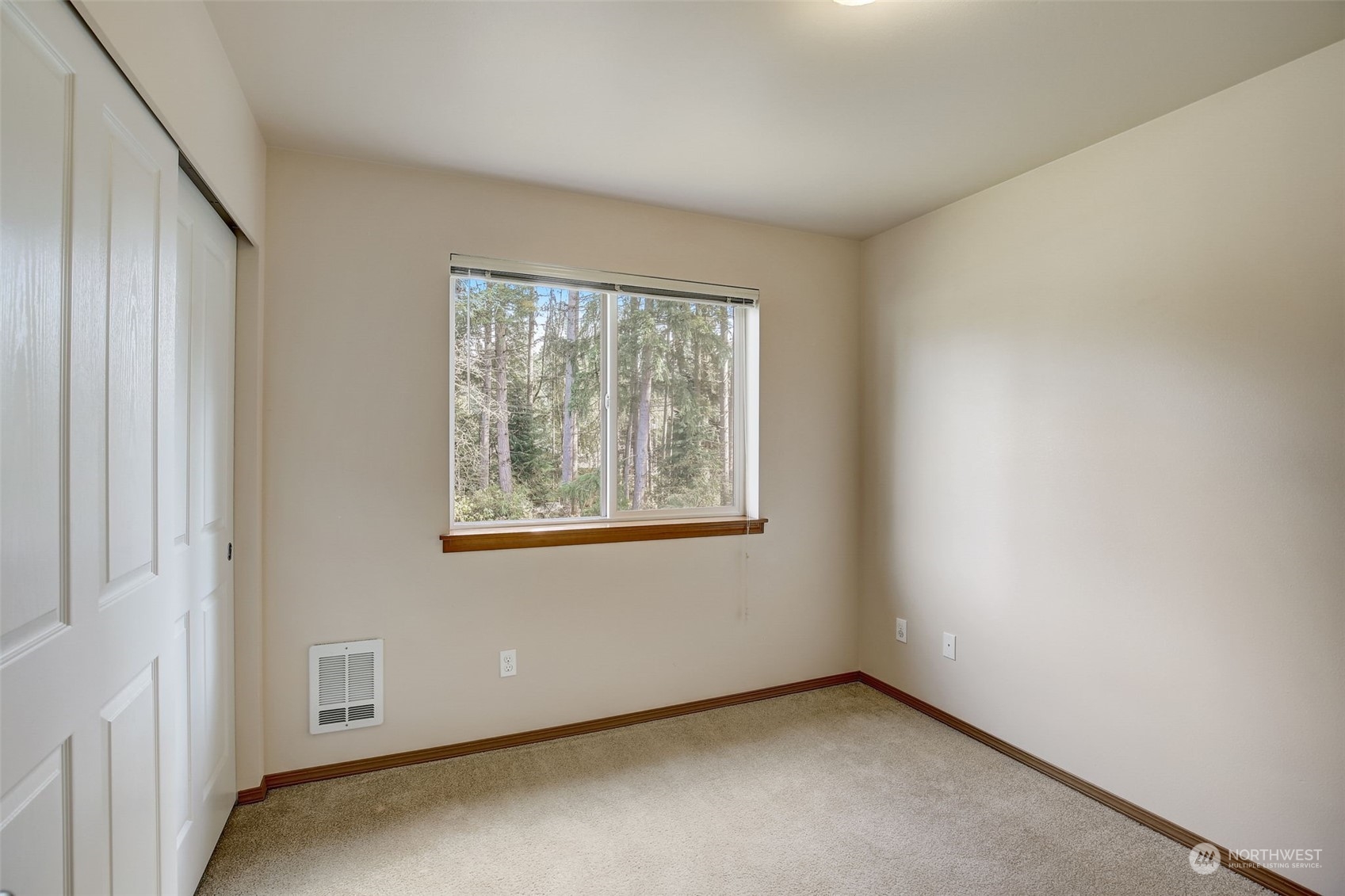 13413 Meadow Road Everett, WA 98208 - Photo 21 of 27 an empty room with a window