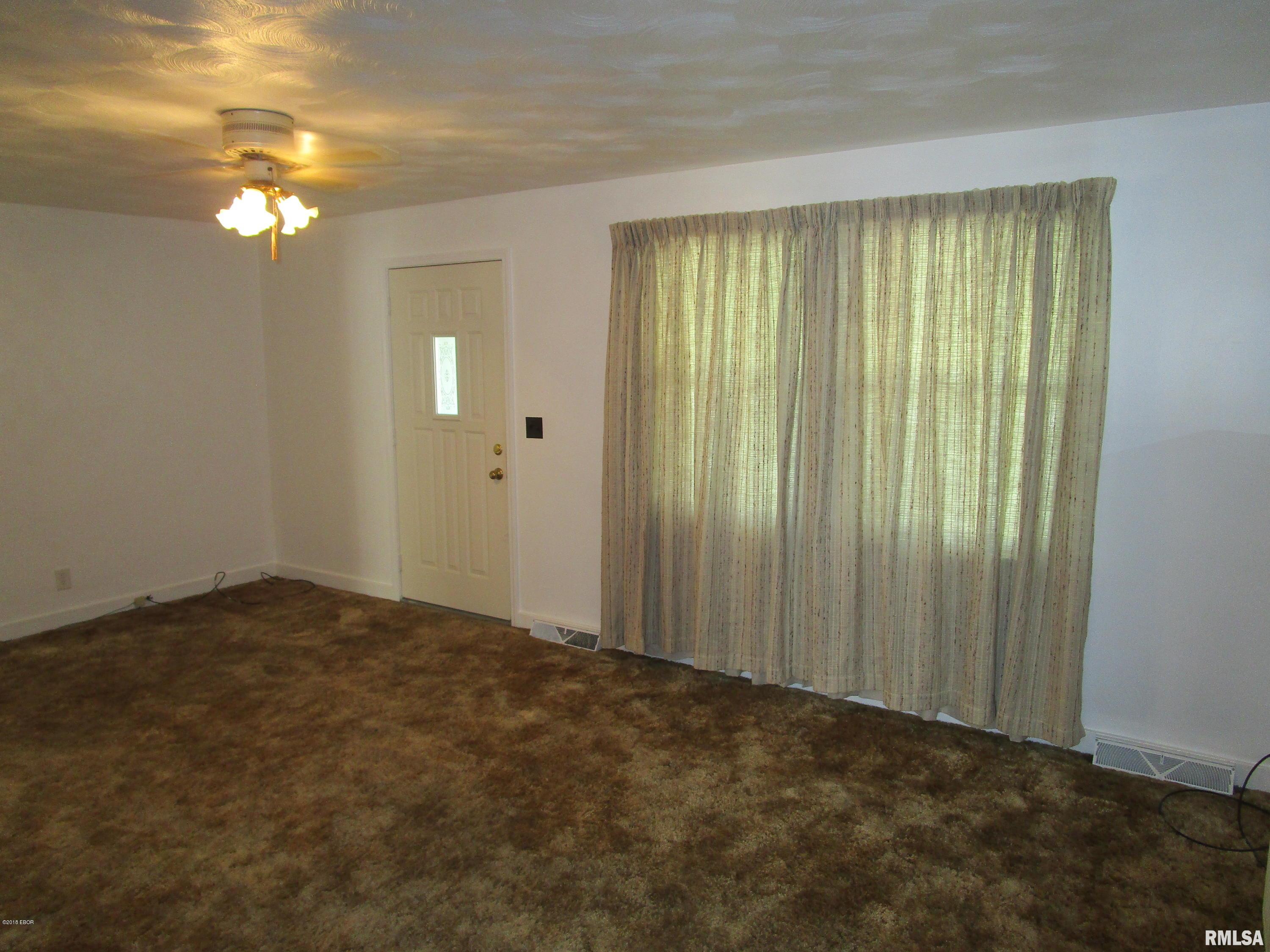 1119 North State Road Flora, IL 62839 - Photo 16 of 47 Gallery Image 16