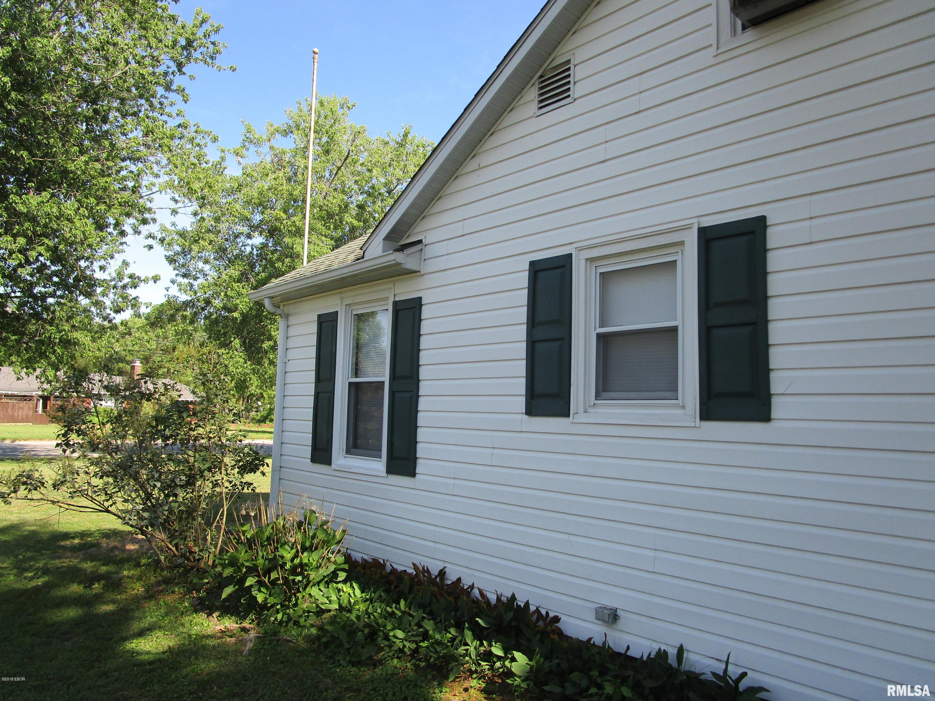 1119 North State Road Flora, IL 62839 - Photo 8 of 47 Gallery Image 8