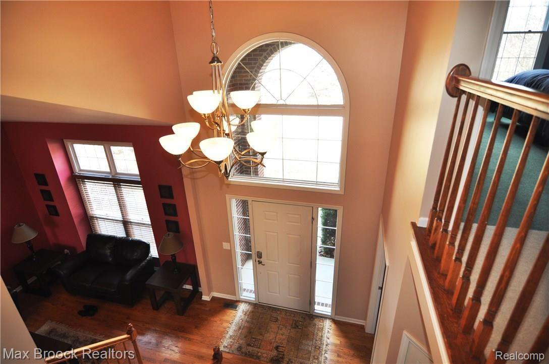 699 Twin Oaks Court Rochester, MI 48307 - Photo 2 of 65 DSC_0012.JPG