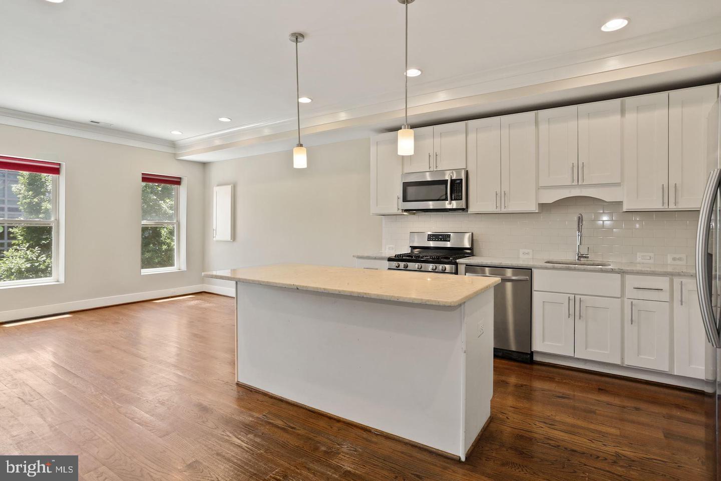 224 R Street Northeast, Unit 2 Washington, DC 20002 - Photo 4 of 34 Kitchen