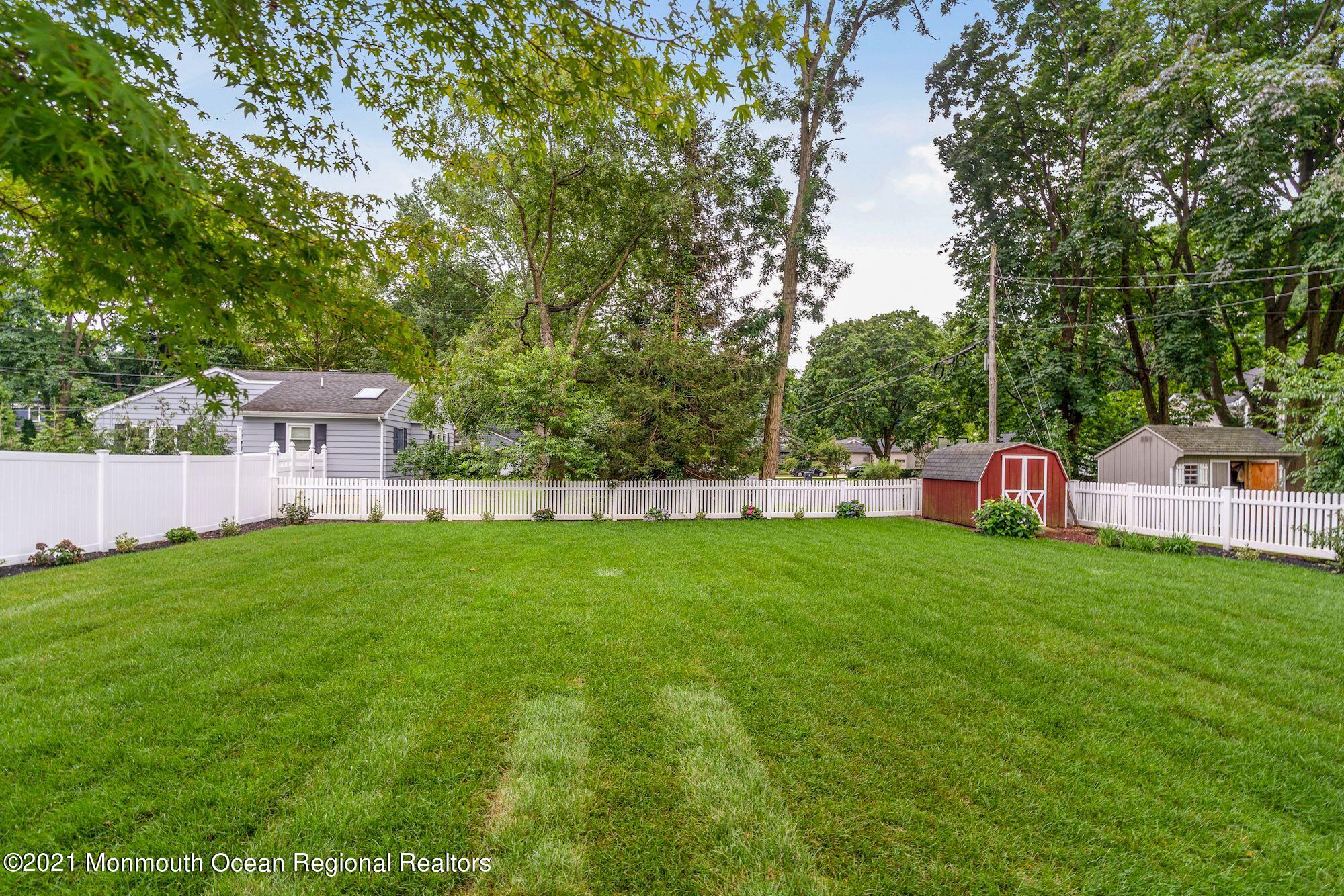 121 Harvard Road Fair Haven, NJ 07704 - Photo 23 of 24 006_121_Harvard_Ave_342277_645075