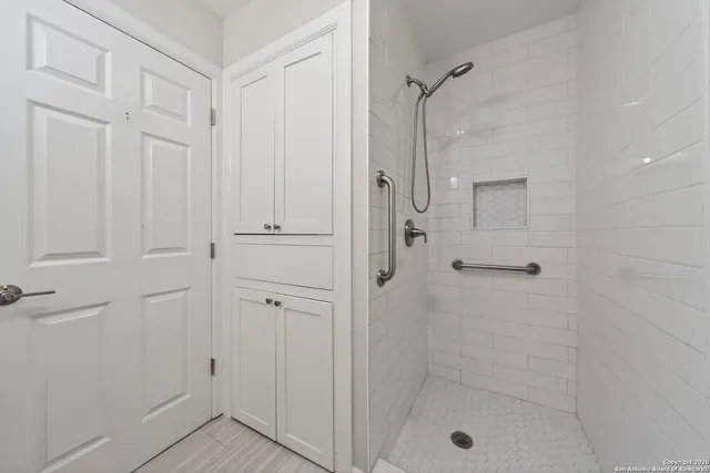 $285,000 | 1013 North, Universal City, TX 78148