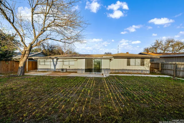 $285,000 | 1013 North, Universal City, TX 78148