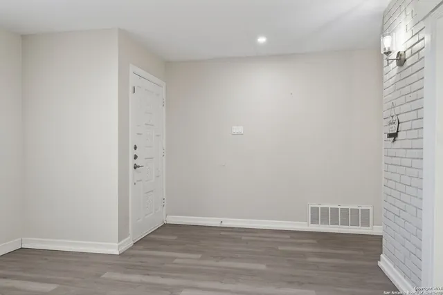 $285,000 | 1013 North, Universal City, TX 78148