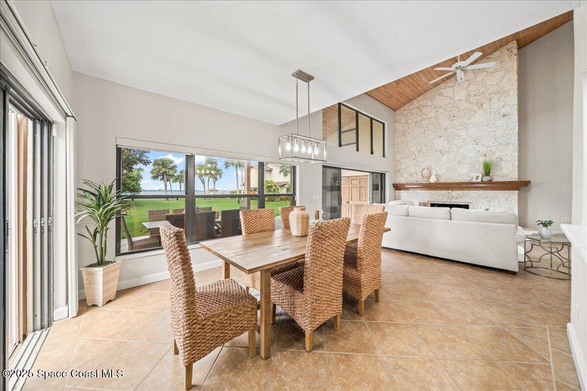 208 The Road, Unit C2 Melbourne Beach, FL 32951 - Photo 13 of 65 Diningroom