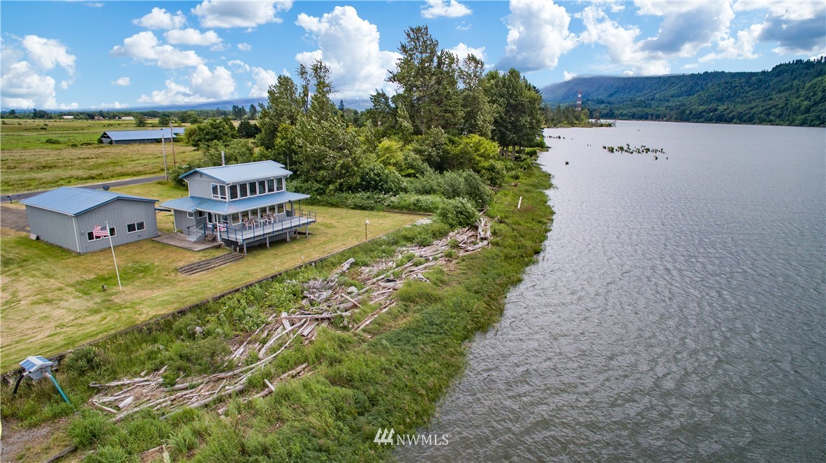 101 Ostervold Road Cathlamet, WA 98612 - Photo 3 of 25 Gallery Image 3