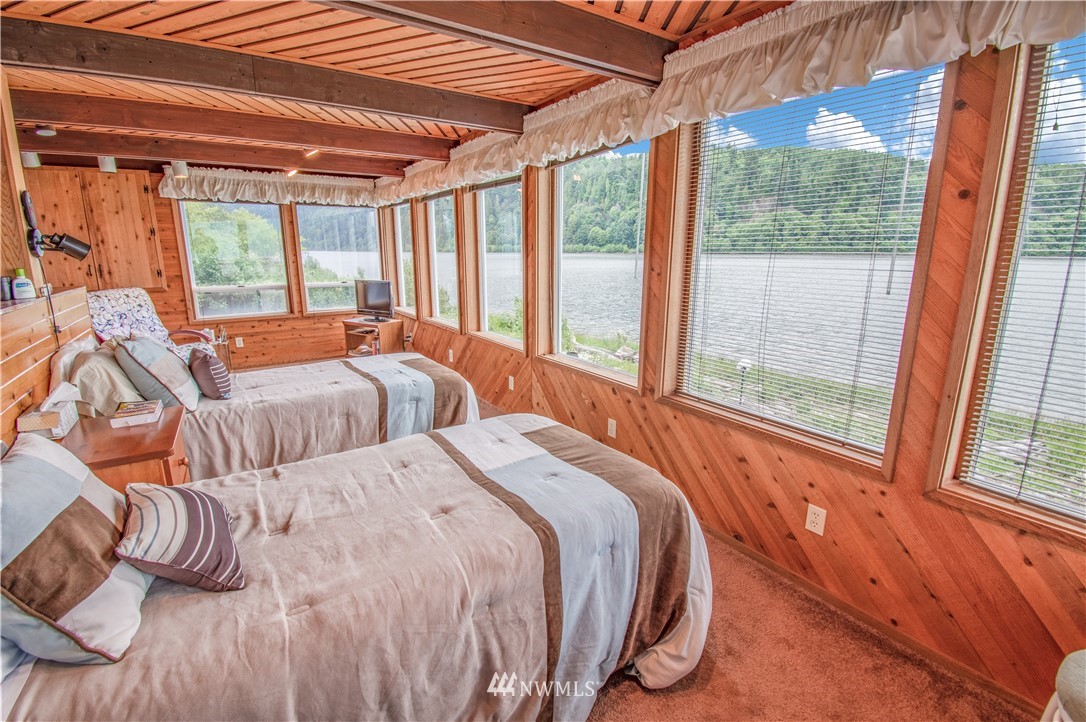101 Ostervold Road Cathlamet, WA 98612 - Photo 21 of 25 Gallery Image 21