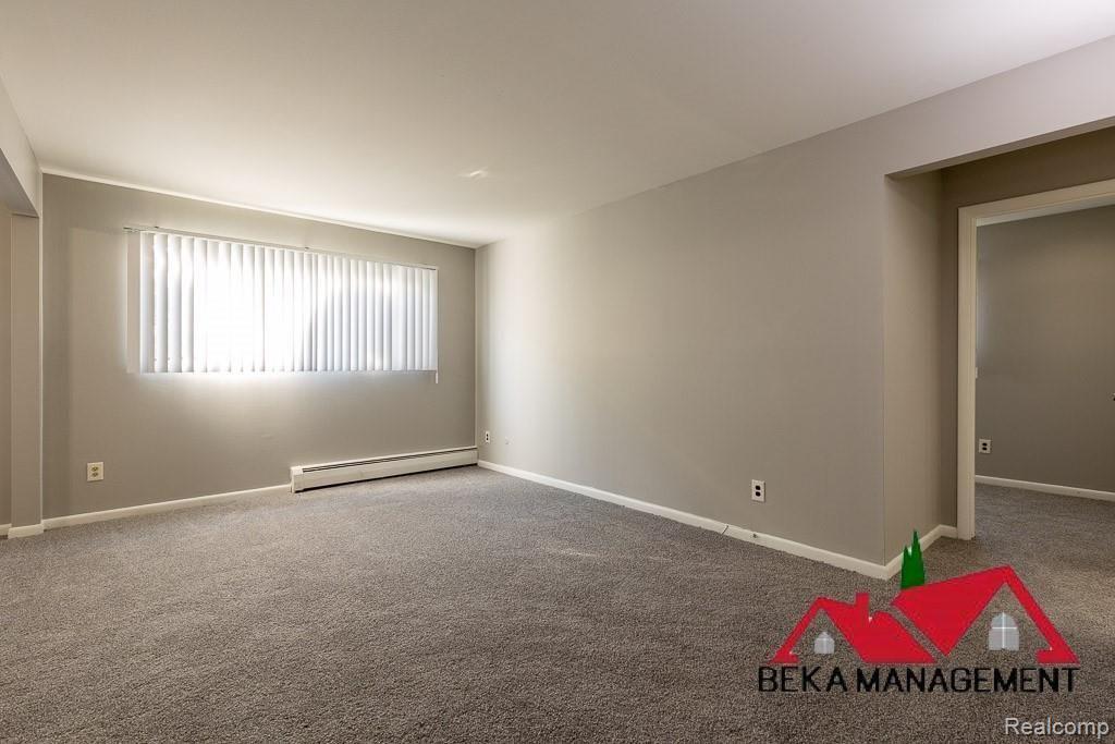 33 Monroe Street, Unit 2 Pontiac, MI 48341 - Photo 4 of 20