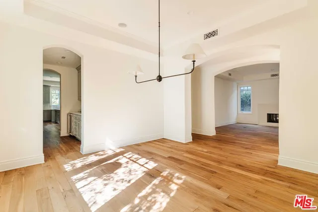 $29,995 | 685 San Lorenzo Street, Santa Monica, CA 90402