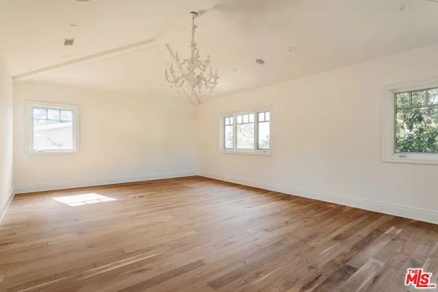 $29,995 | 685 San Lorenzo Street, Santa Monica, CA 90402