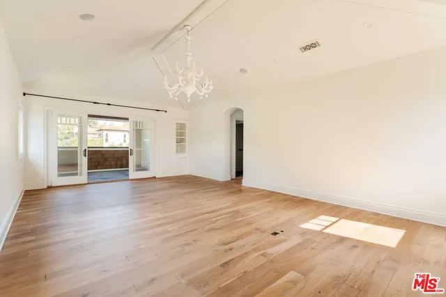 $29,995 | 685 San Lorenzo Street, Santa Monica, CA 90402