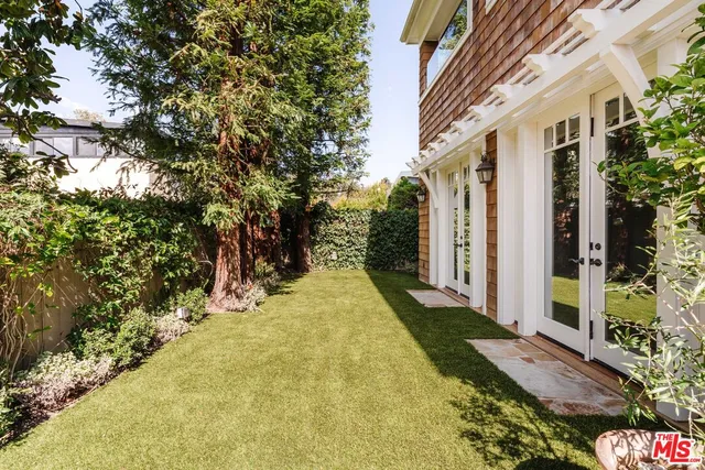 $29,995 | 685 San Lorenzo Street, Santa Monica, CA 90402