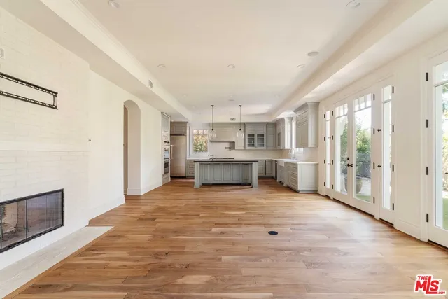 $29,995 | 685 San Lorenzo Street, Santa Monica, CA 90402