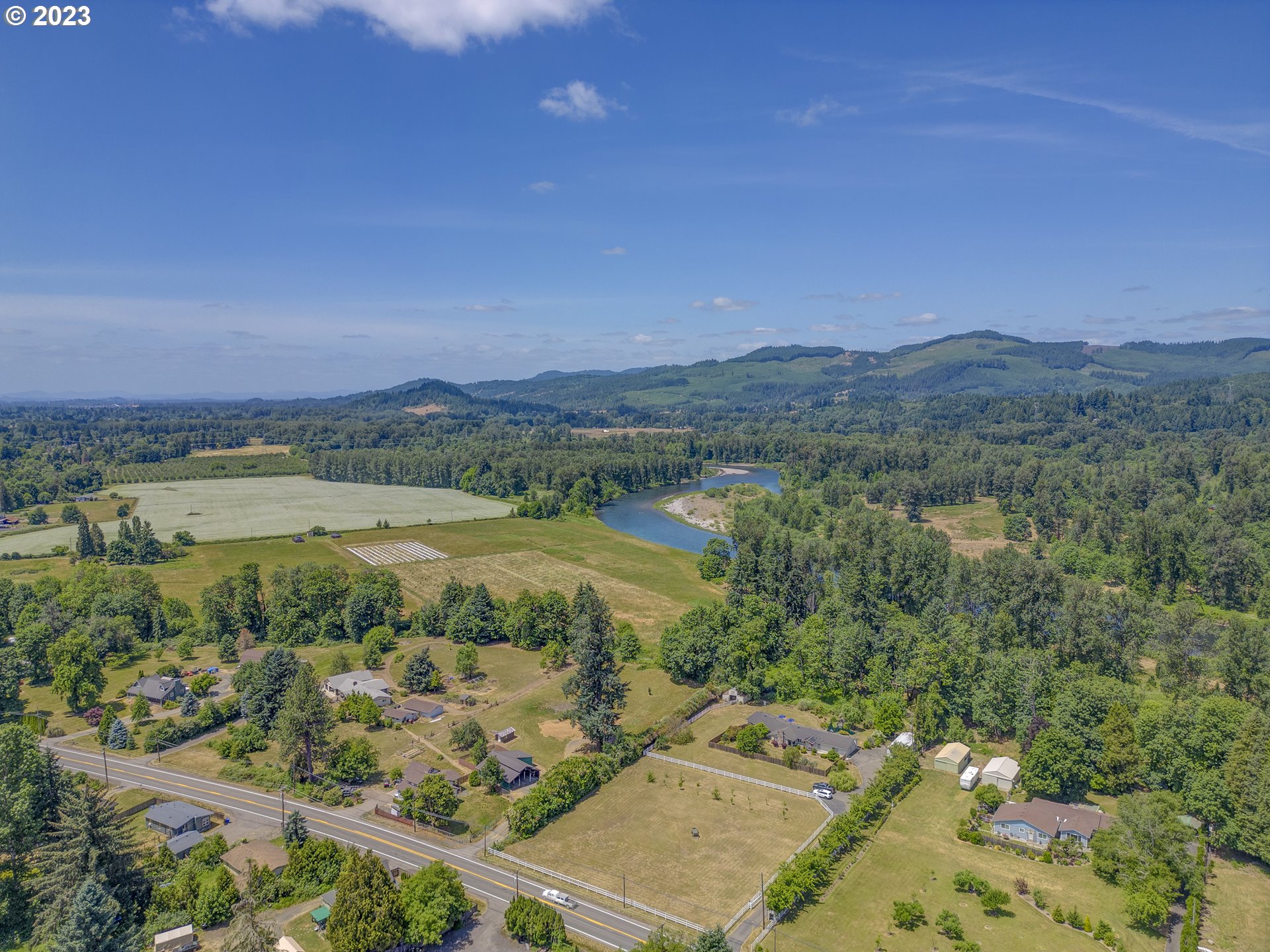 38437 McKenzie Highway Springfield, OR 97478 - Photo 45 of 48 a view of a city with mountains in the background