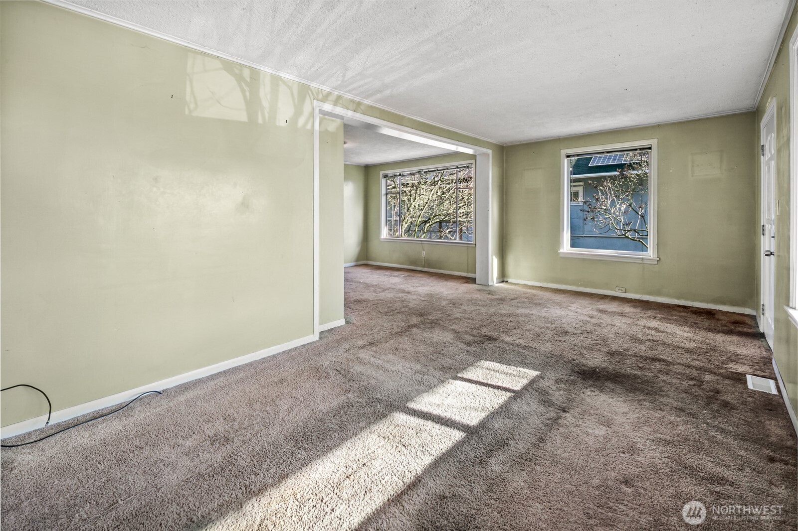 946 North 86th Street Seattle, WA 98103 - Photo 11 of 26