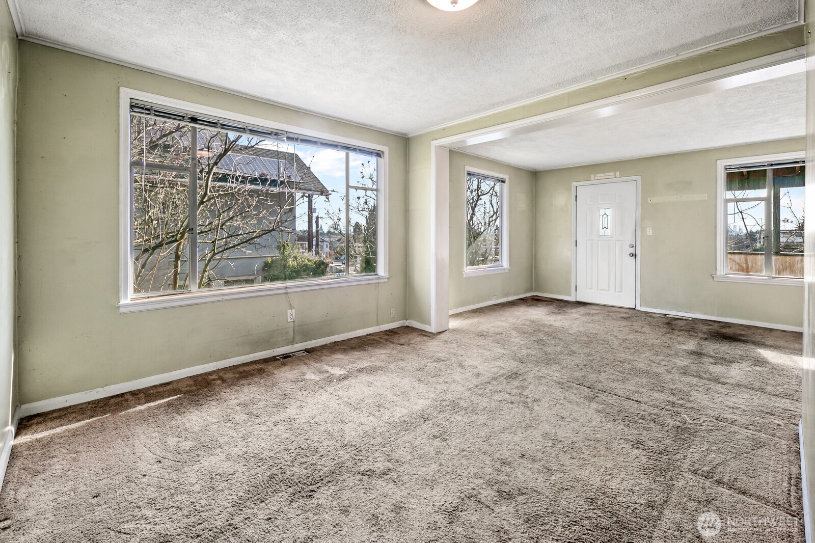 946 North 86th Street Seattle, WA 98103 - Photo 14 of 26