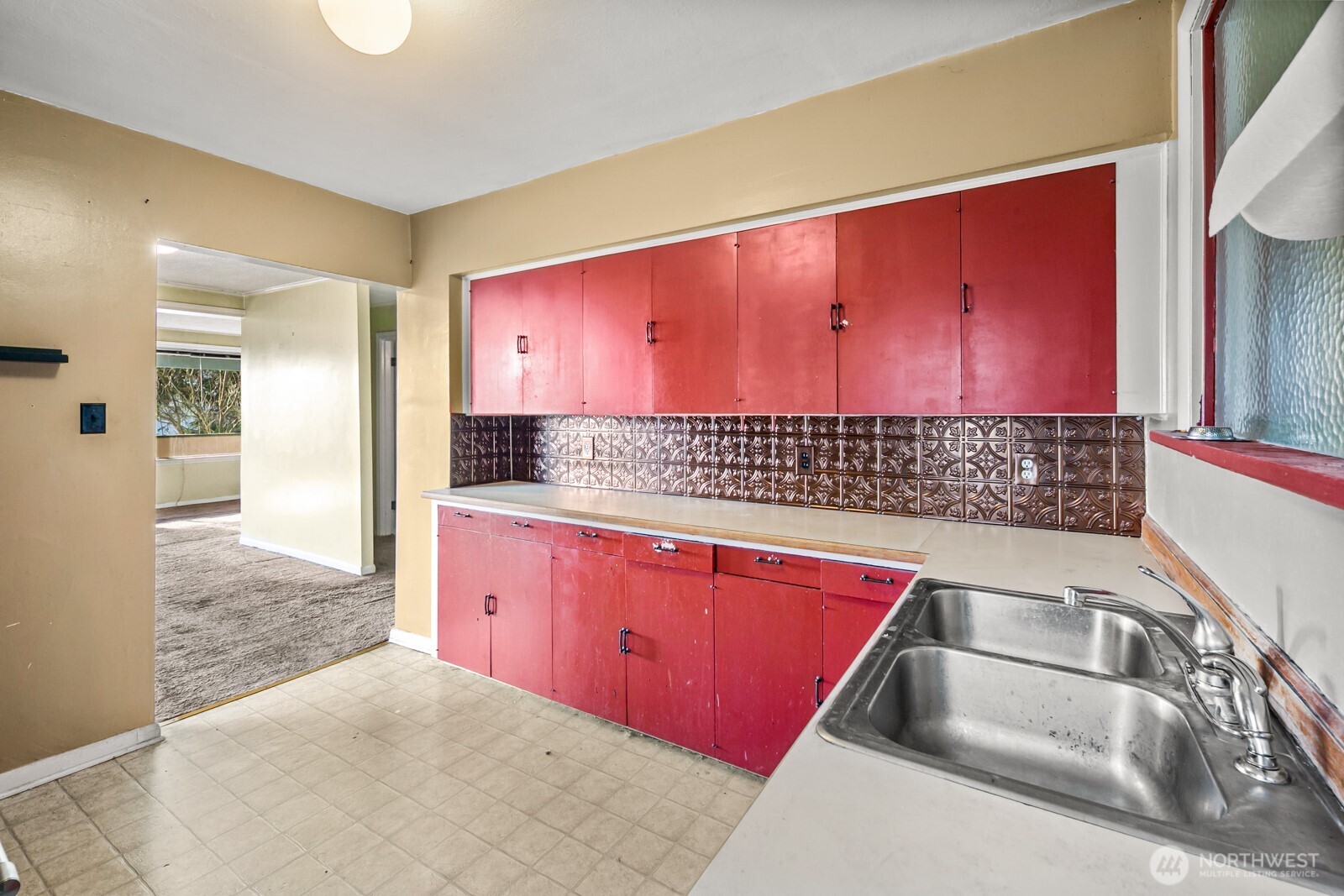 946 North 86th Street Seattle, WA 98103 - Photo 7 of 26