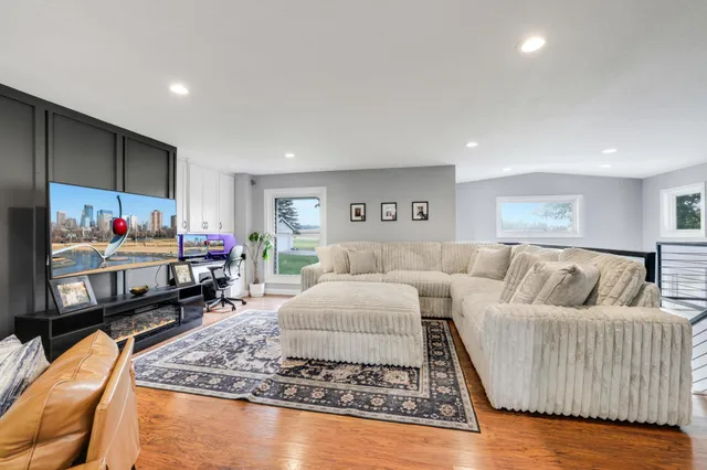 $840,000 | 8426 Kimbro Avenue South, Cottage Grove, MN 55016