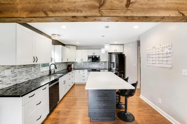 $840,000 | 8426 Kimbro Avenue South, Cottage Grove, MN 55016