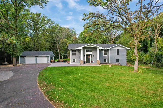 $840,000 | 8426 Kimbro Avenue South, Cottage Grove, MN 55016