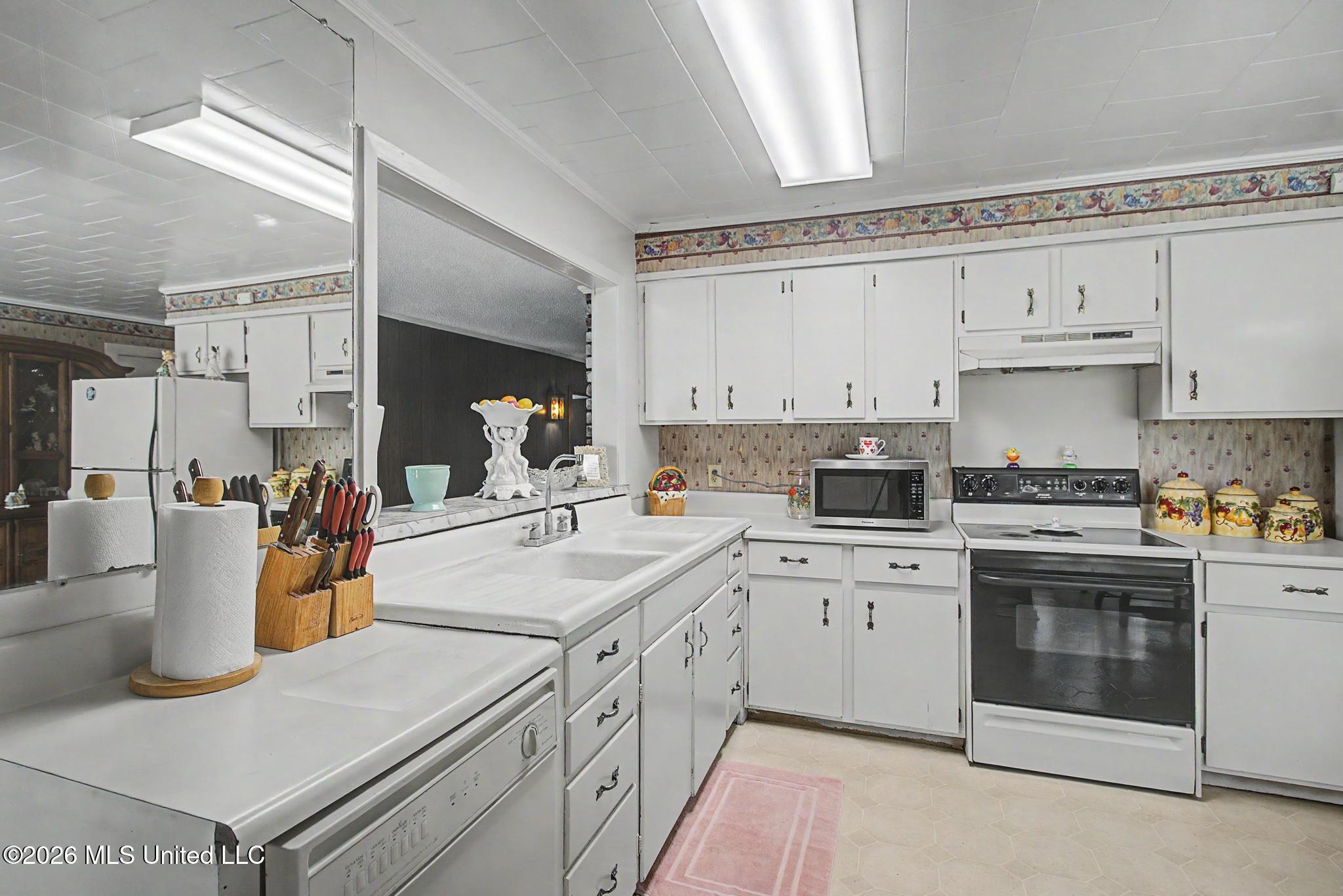 16066 Landon Road Gulfport, MS 39503 - Photo 12 of 30 IMG_6245
