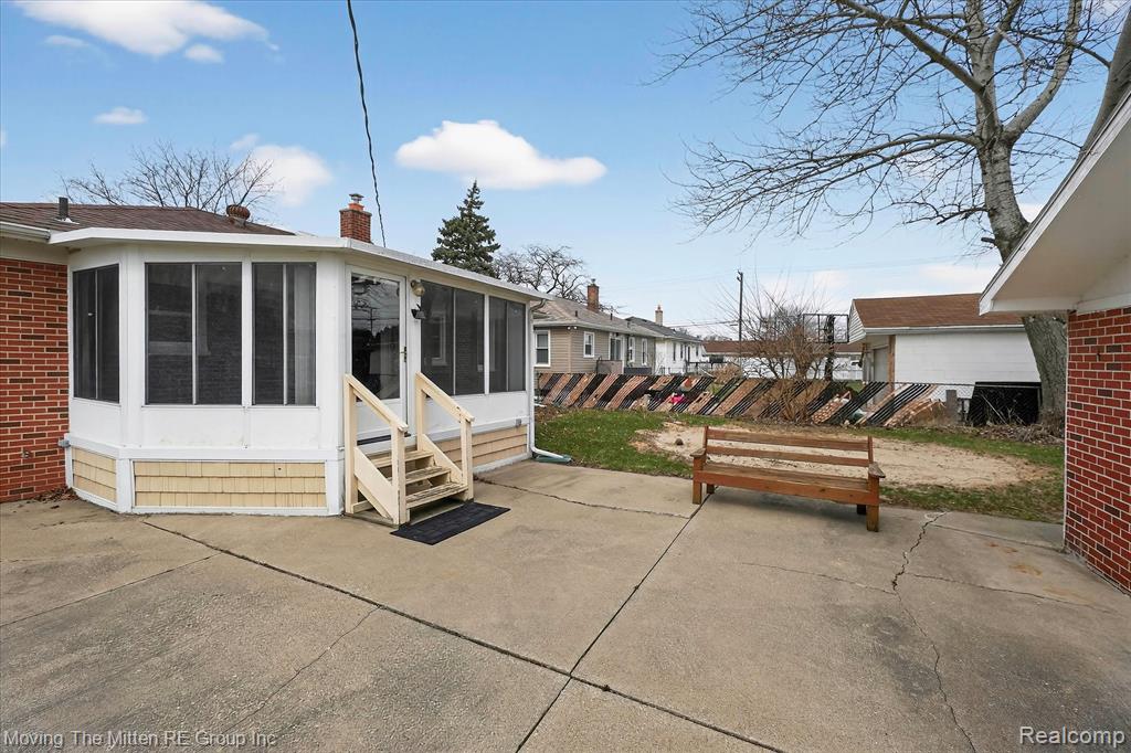 17049 Reno Street Riverview, MI 48193 - Photo 43 of 71