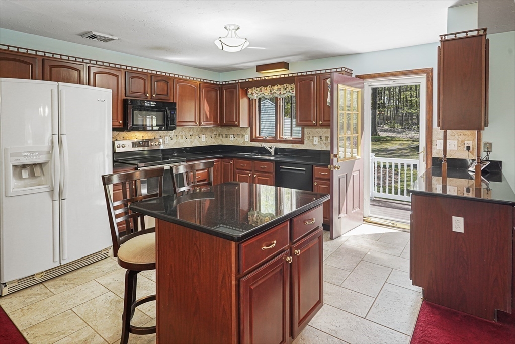 160 Rowley Hill Road Sterling, MA 01564 - Photo 11 of 39 Gallery Image 11