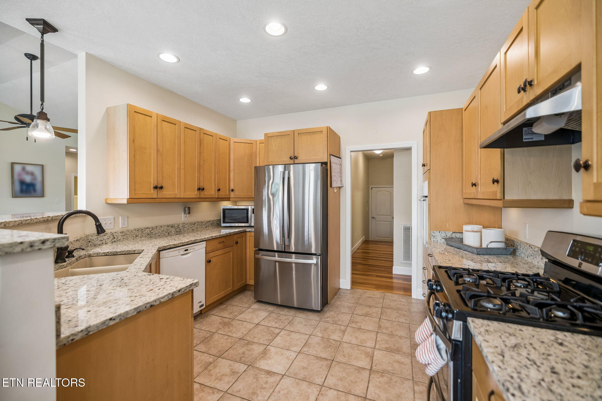 1208 Fox Ridge Drive Powell, TN 37849 - Photo 11 of 36 19-1208 Fox Ridge Dr - 019