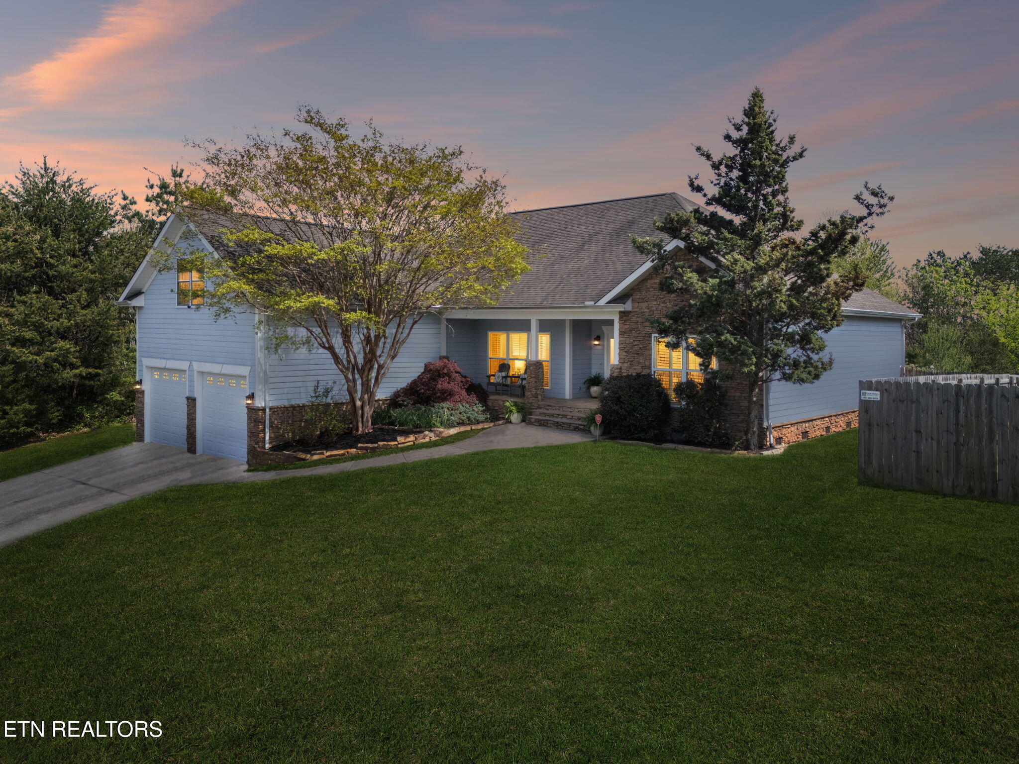 1208 Fox Ridge Drive Powell, TN 37849 - Photo 2 of 36 81-1208 Fox Ridge Dr - VD - 1