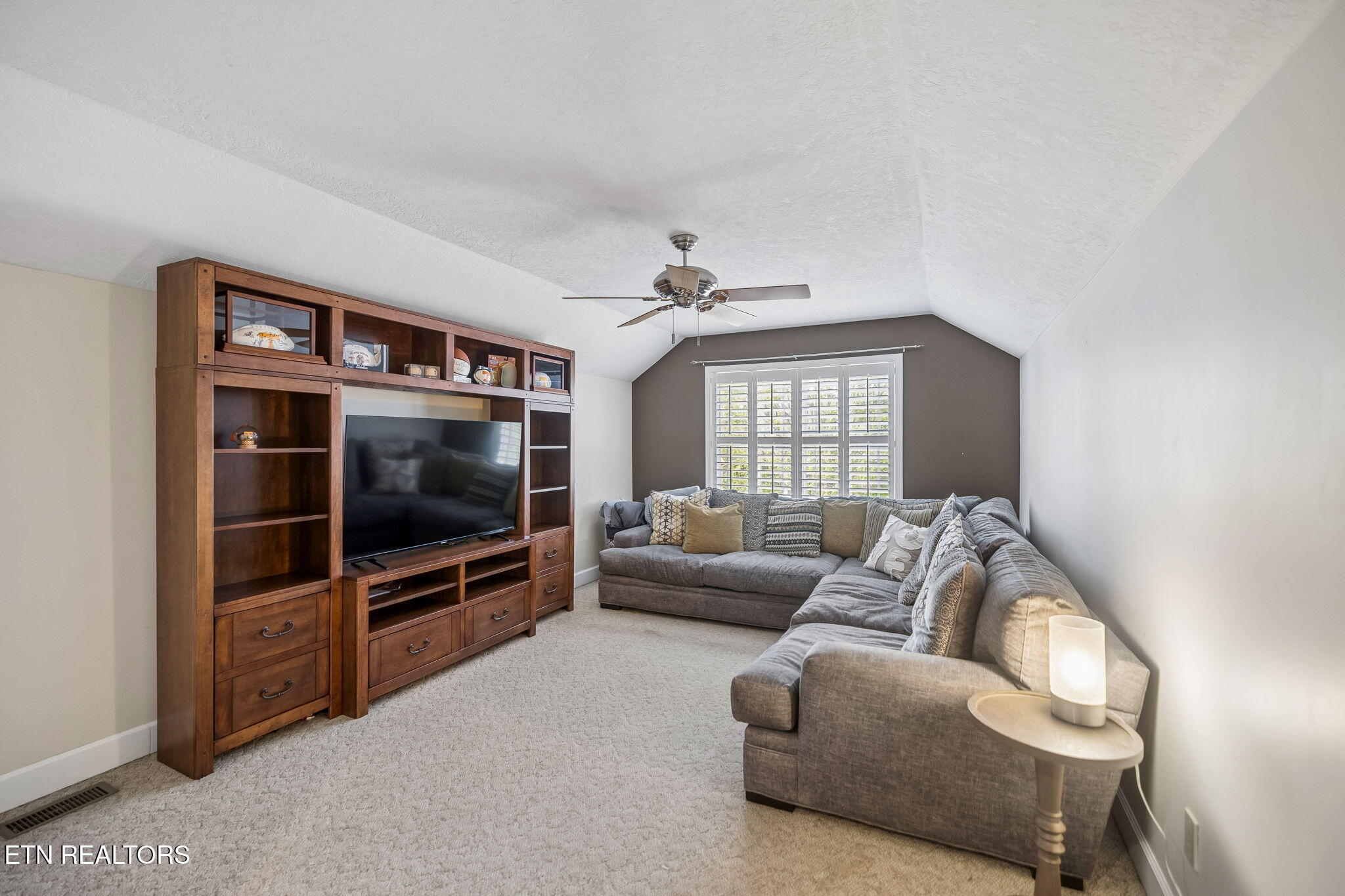 1208 Fox Ridge Drive Powell, TN 37849 - Photo 24 of 36 37-1208 Fox Ridge Dr - 037