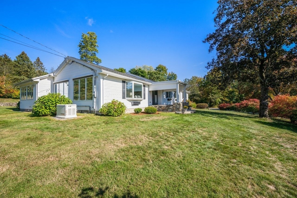 56 Meadowview Road North Andover, MA 01845 - Photo 3 of 36 Gallery Image 3
