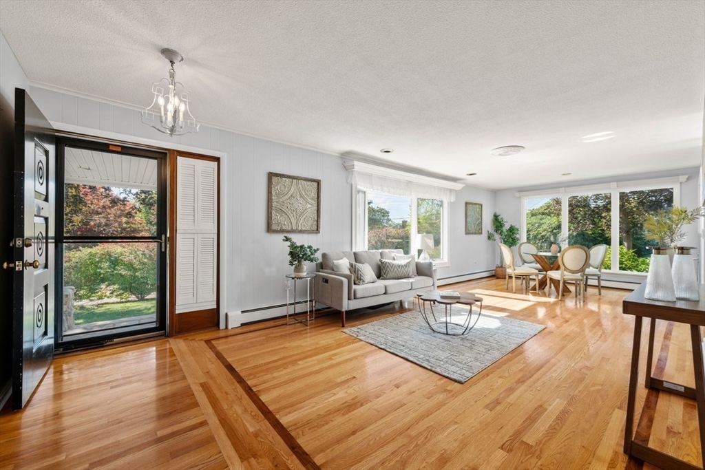 56 Meadowview Road North Andover, MA 01845 - Photo 4 of 36 Gallery Image 4