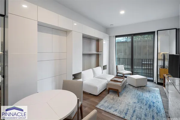 $2,600 | 987 Queen Street, Unit 708, Honolulu, HI 96814